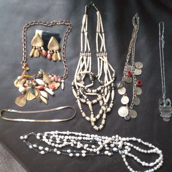 🔆SOLD🔆 7 Bundle Fashion Jewelry ... 7 for 1 Pieces... Great Deal📿‼️ - Picture 9 of 9